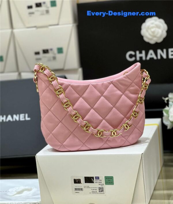 Chanel hobo hippie bag - Image 6