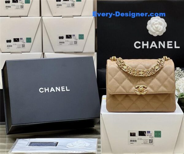 Chanel leather cf shoulder bag - Image 6