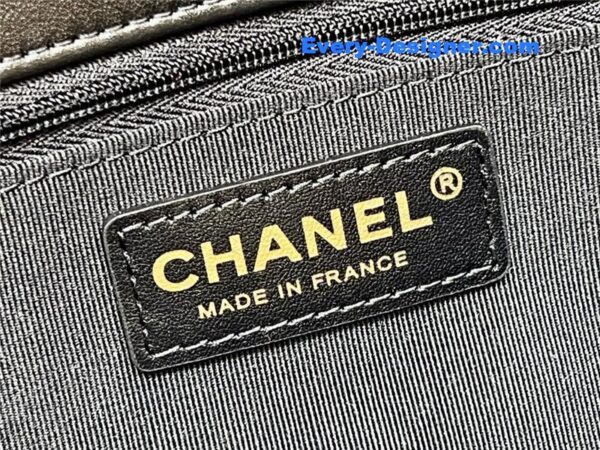 Chanel woolen messenger bag - Image 3