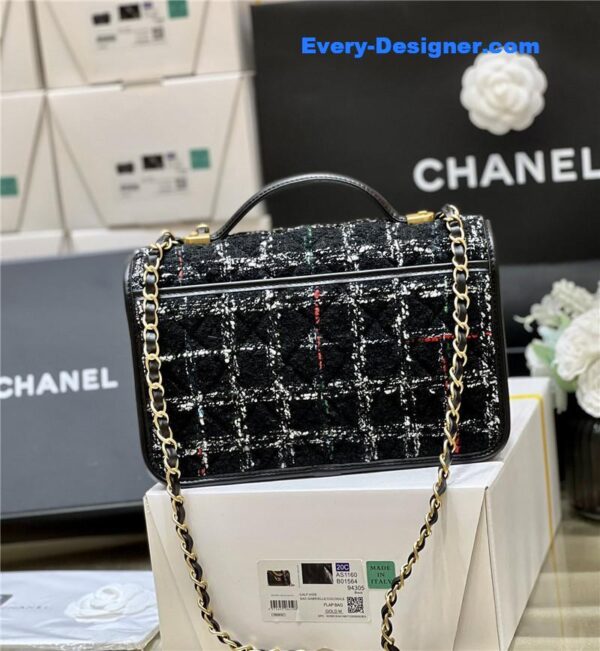 Chanel woolen messenger bag - Image 6
