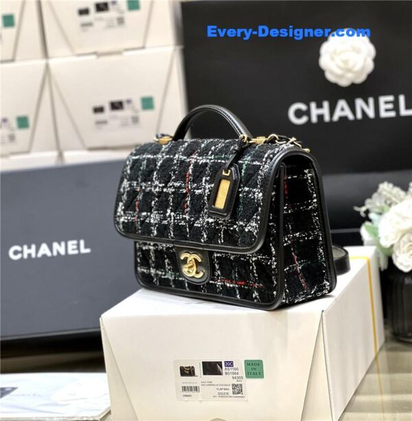 Chanel woolen messenger bag - Image 7