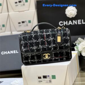 Chanel woolen messenger bag