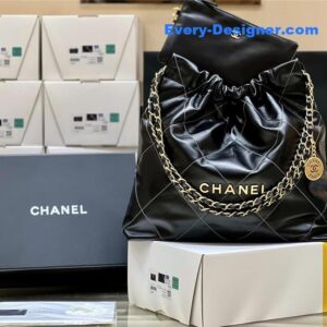 Chanel 22 handbag medium