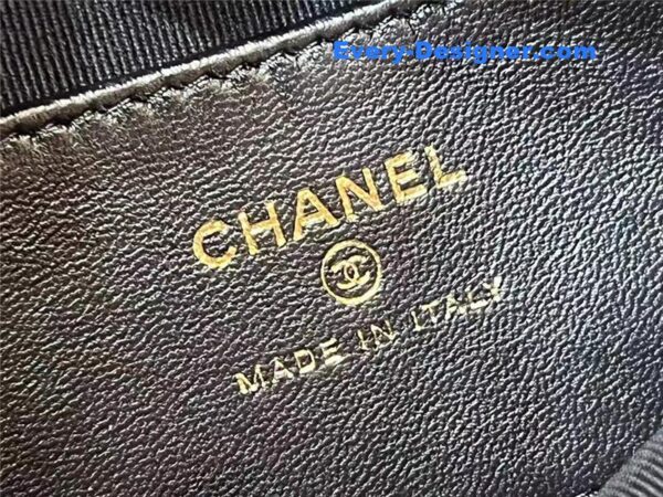 Chanel new sheepskin pouch - Image 3