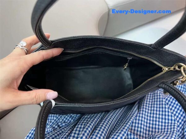 CC classic handbag - Image 4