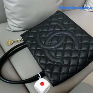 CC classic handbag