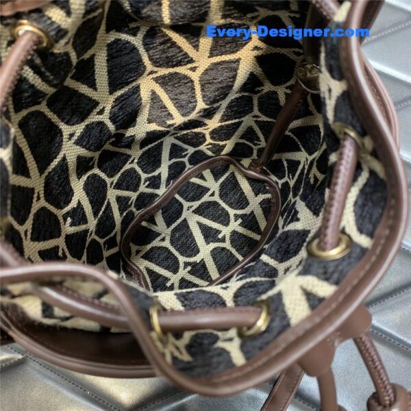 valentino La Cinqui¨¨me bucket bag - Image 4