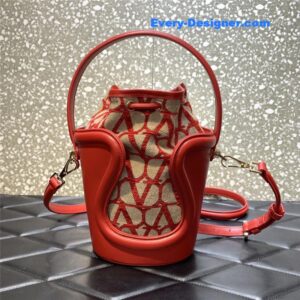 valentino La Cinqui¨¨me bucket bag