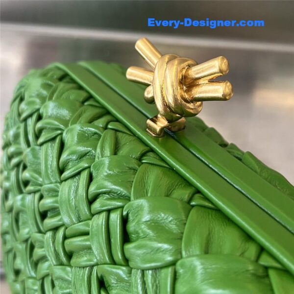 bottega veneta knot clutch green - Image 7