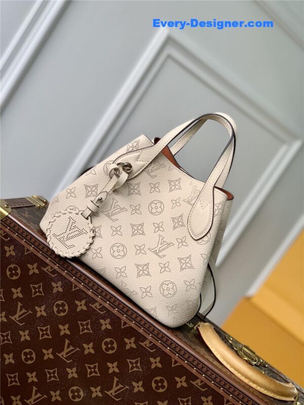 louis vuitton LV blossom small mahina bag - Image 4