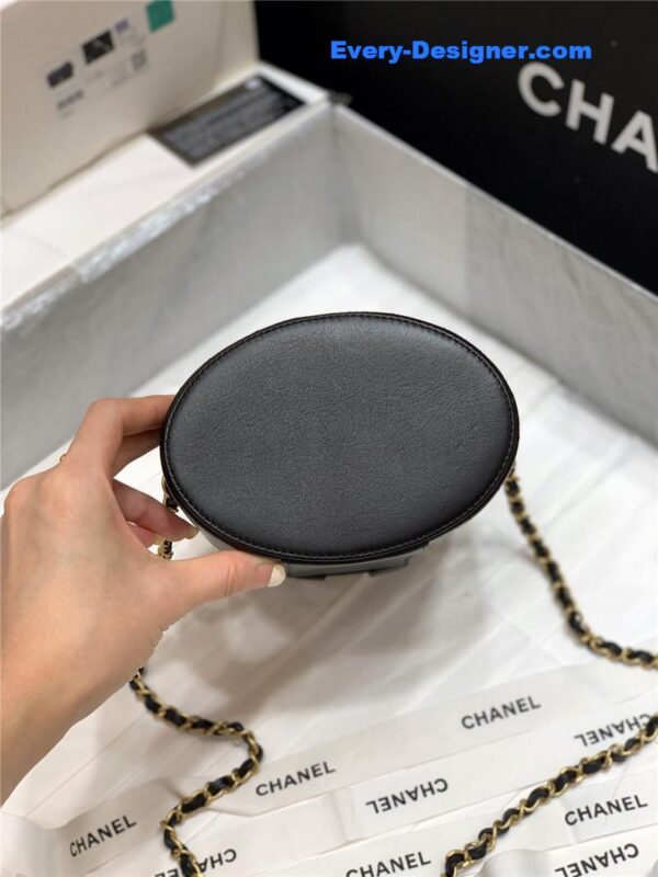 Chanel limited edition bucket bag - Image 3