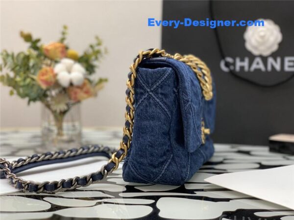 Chanel 19 flap bag - Image 7
