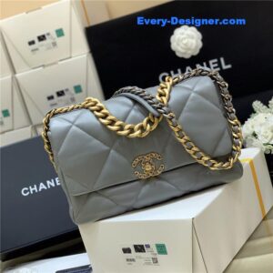 Chanel 19 bag 30cm