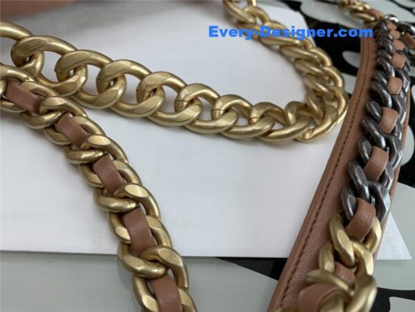 Chanel 19 flap bag - Image 2