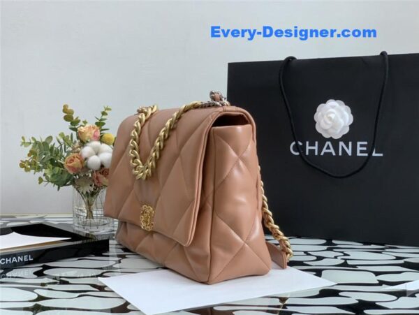 Chanel 19 flap bag - Image 8