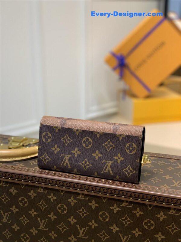 louis vuitton lv sarah wallet monogram - Image 8