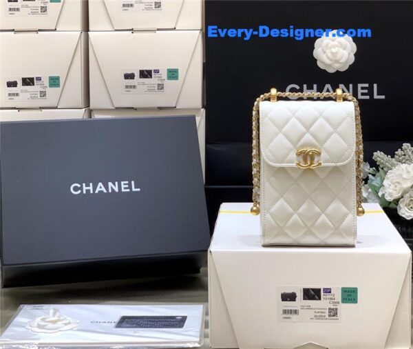 Chanel gold beads mobile phone bag - Image 3