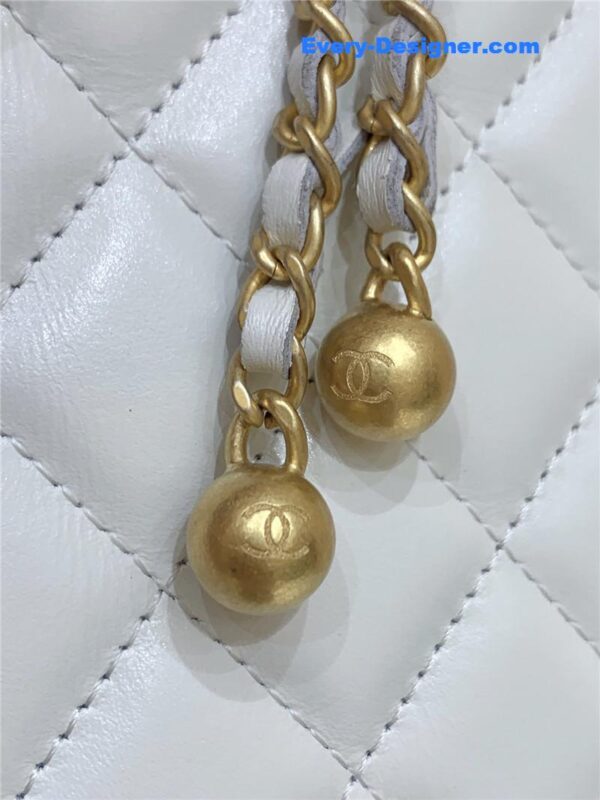 Chanel gold beads mobile phone bag - Image 7