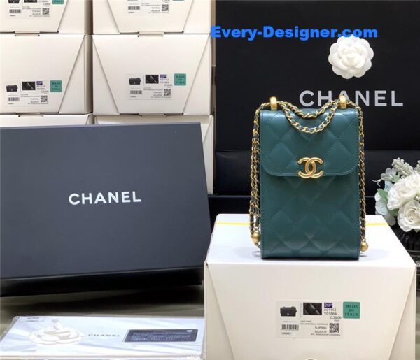 Chanel gold beads mobile phone bag - Image 6