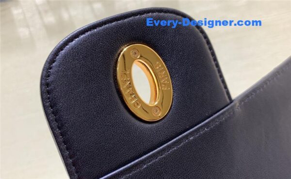 Chanel chain limited gold buckle bag - Image 6
