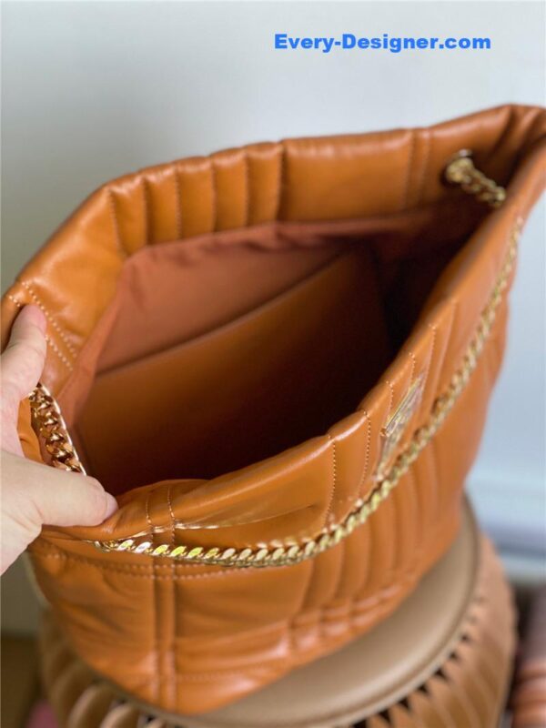 burberry lola bucket bag - Image 2