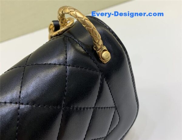 Chanel chain flap bag - Image 8