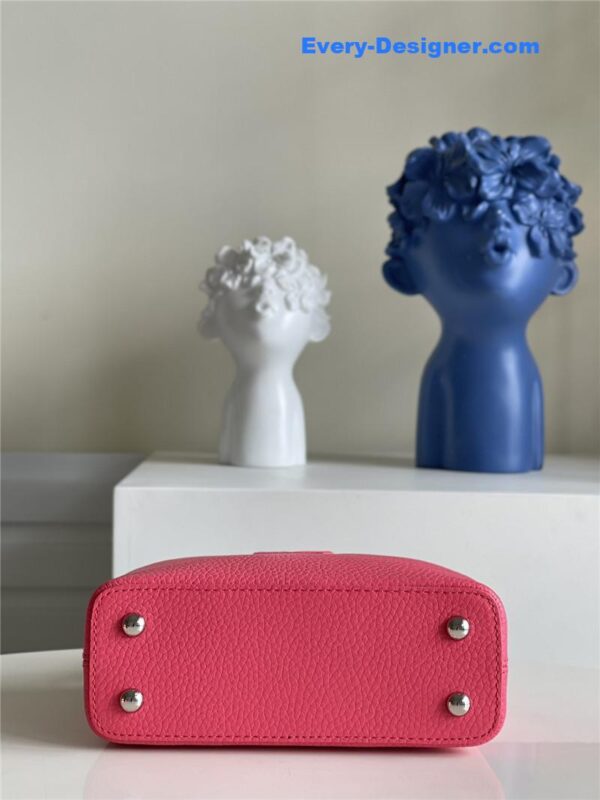 louis vuitton lv capucines mini bag red - Image 4