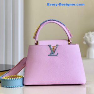 louis vuitton lv capucines mm taurillon leather bag