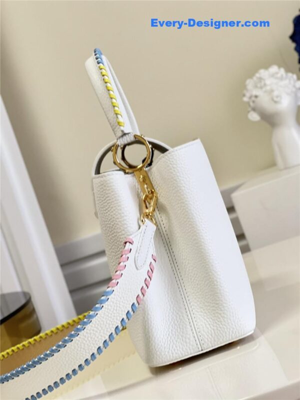 louis vuitton lv capucines mm taurillon leather bag - Image 4
