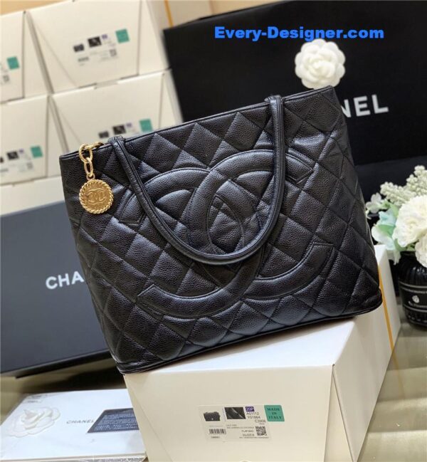 Chanel vintage caviar medallion tote bag - Image 2