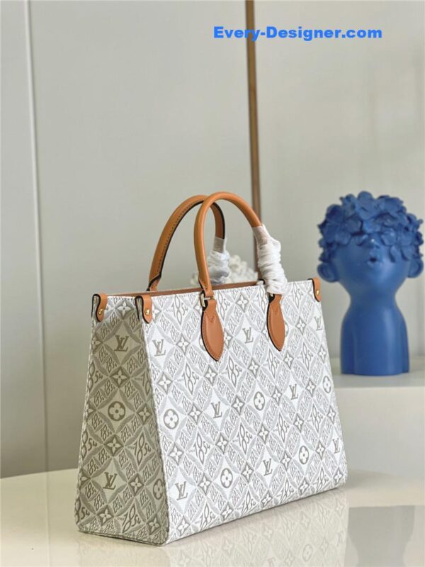 louis vuitton lv monogram onthego tote bag - Image 7