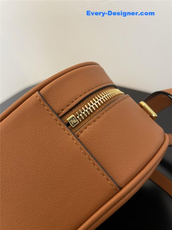 fendi logo suede camera bag - Image 2