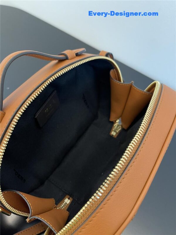 fendi logo suede camera bag - Image 8
