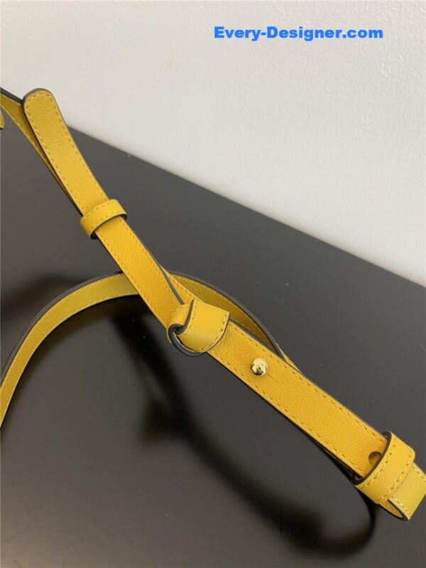 fendi logo suede camera bag - Image 5