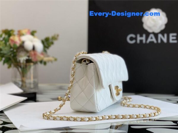 Chanel flap bead chain bag - Image 5