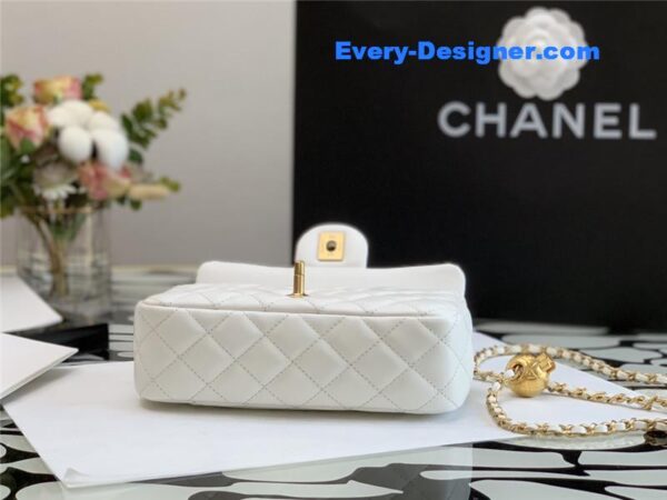 Chanel flap bead chain bag - Image 6