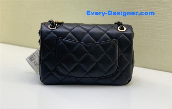 Chanel badge cf metal decorative chain bag large - Image 2