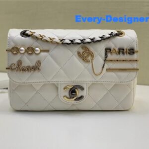 Chanel badge cf metal decorative chain bag large