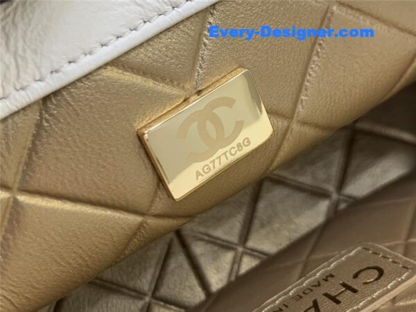Chanel badge cf metal decorative chain bag large - Image 9