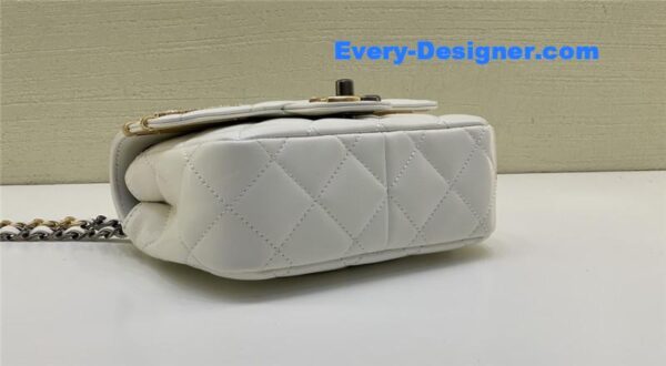 Chanel badge cf metal decorative chain bag - Image 7