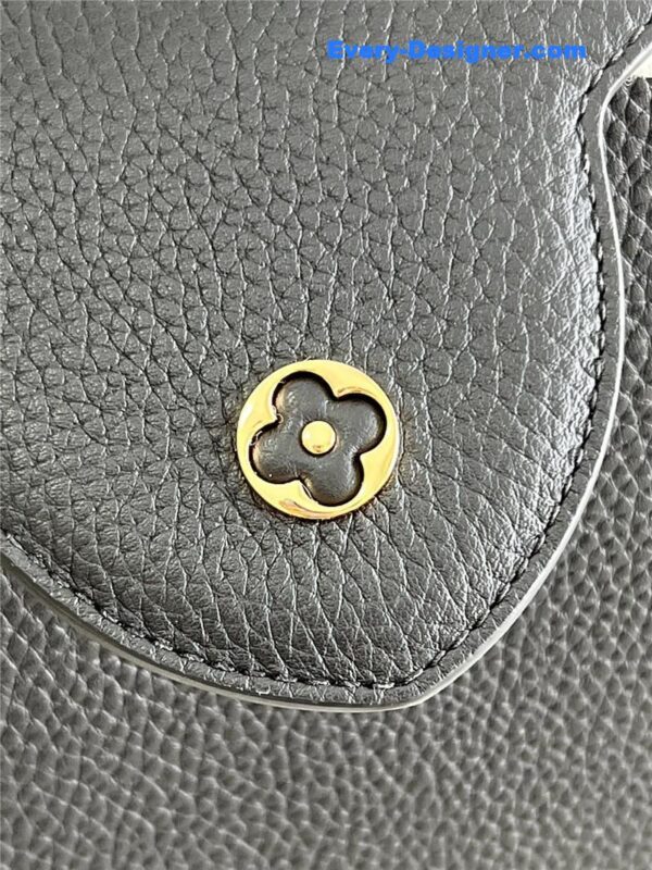 louis vuitton lv capucines mm taurillon leather bag - Image 2