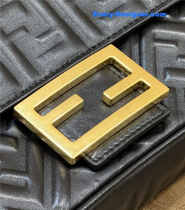 fendi classic embossed baguette bag - Image 2