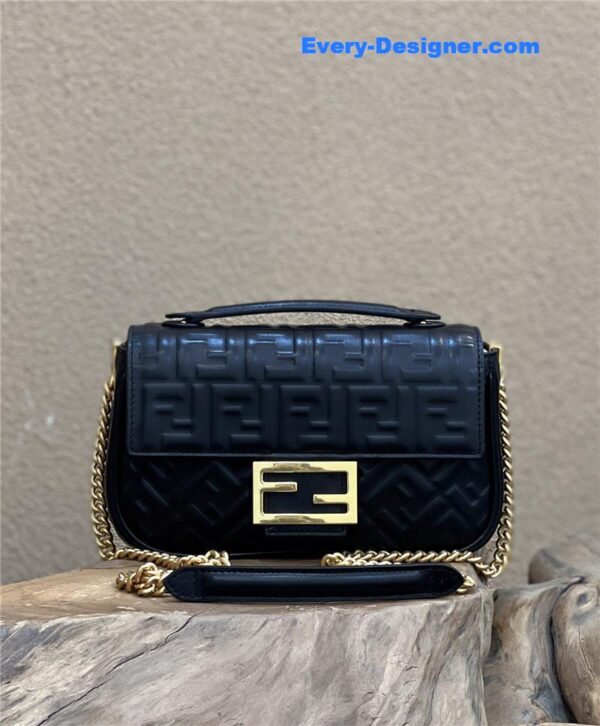 fendi classic embossed baguette bag - Image 3