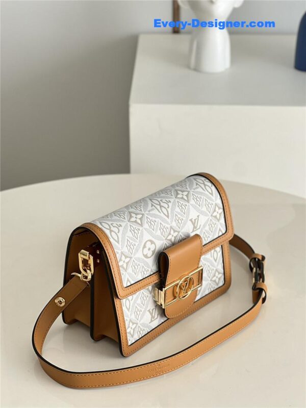 louis vuitton lv dauphine small white monogram canvas bag - Image 2