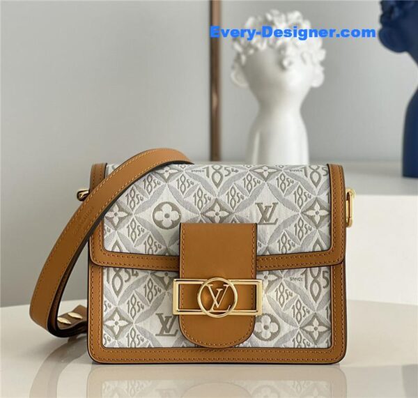 louis vuitton lv dauphine small white monogram canvas bag - Image 6