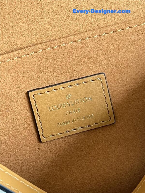 louis vuitton lv dauphine mm white monogram canvas bag - Image 5