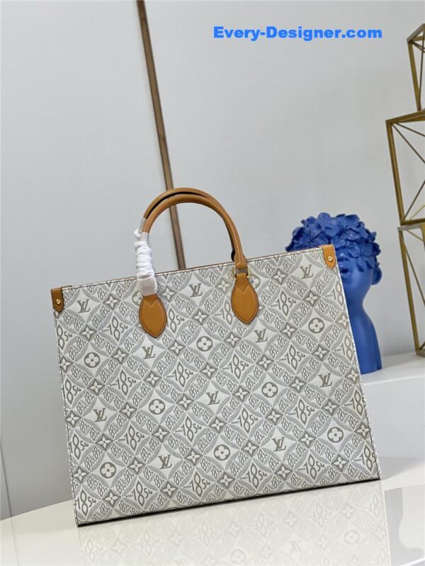 louis vuitton lv onthego mm canvas bag - Image 6