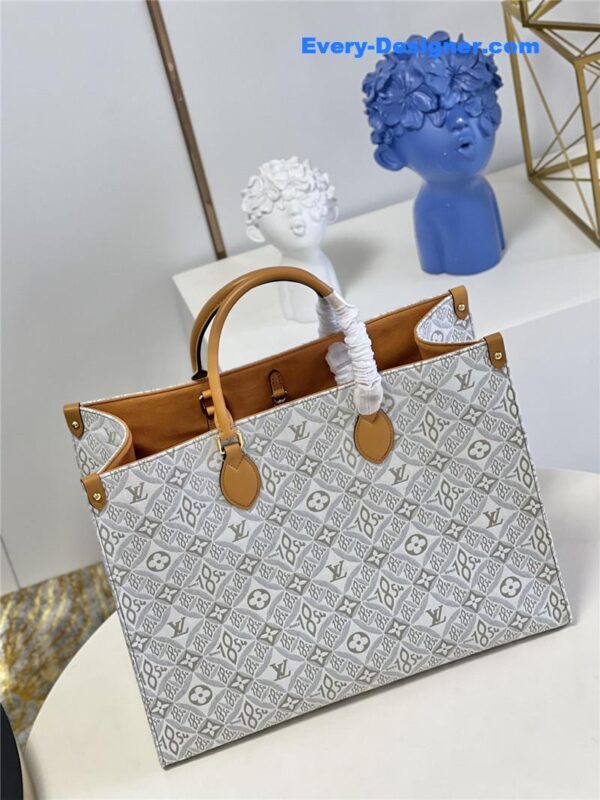 louis vuitton lv onthego mm canvas bag - Image 3
