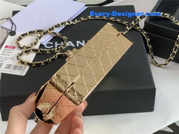 Chanel limited gold flap bag - Image 5