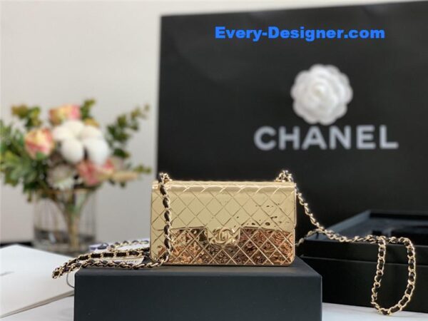 Chanel limited gold flap bag - Image 7